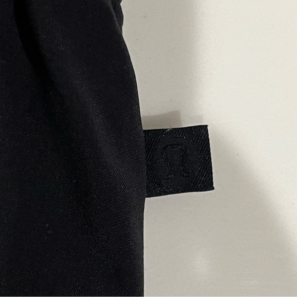 Lululemon Noir wide leg pants, black, size 2 - Picture 4 of 17